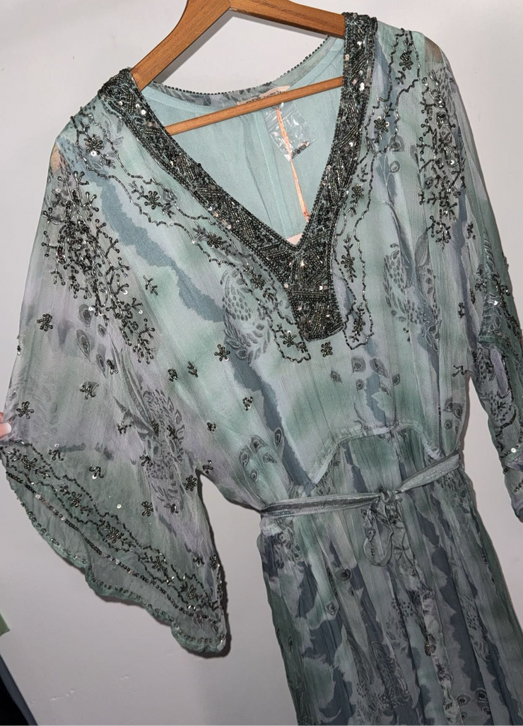 Robe brodée