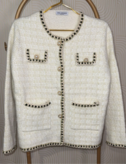 Veste en laine avec dorée
