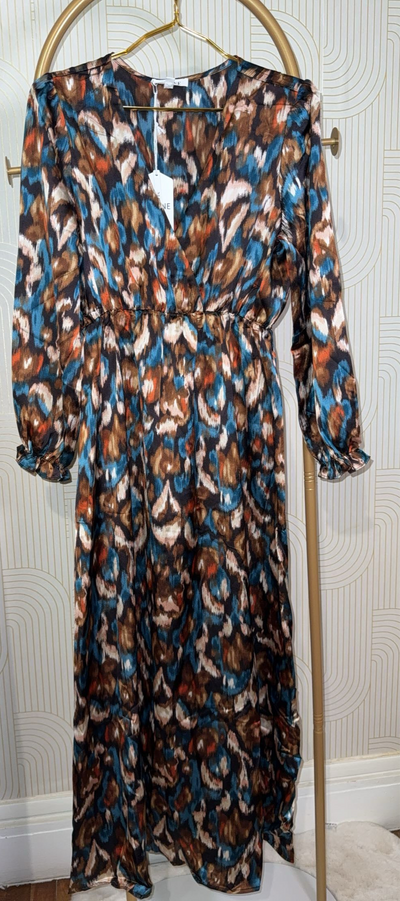 Robe longue satinée