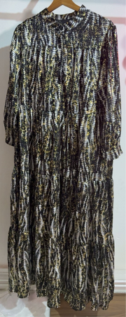 Robe longue avec doré