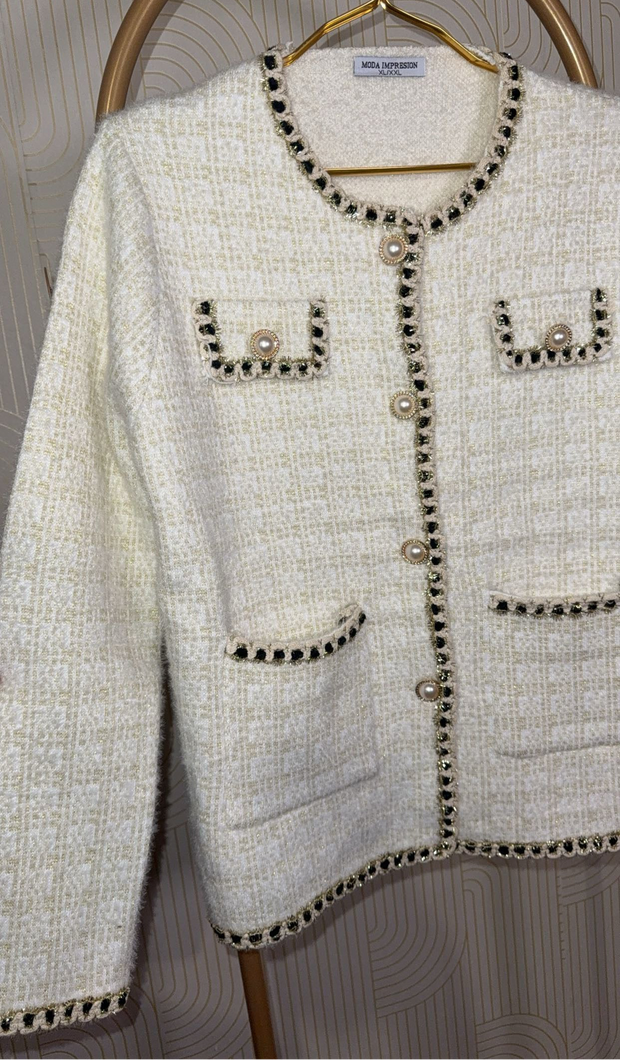 Veste en laine avec dorée