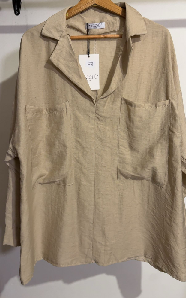 Ensemble deux pièces pantalon large et chemise avec deux poches