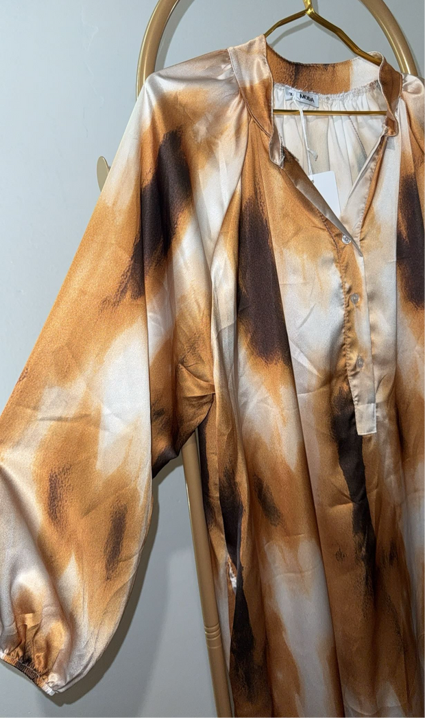 Robe longue satiné avec poches
