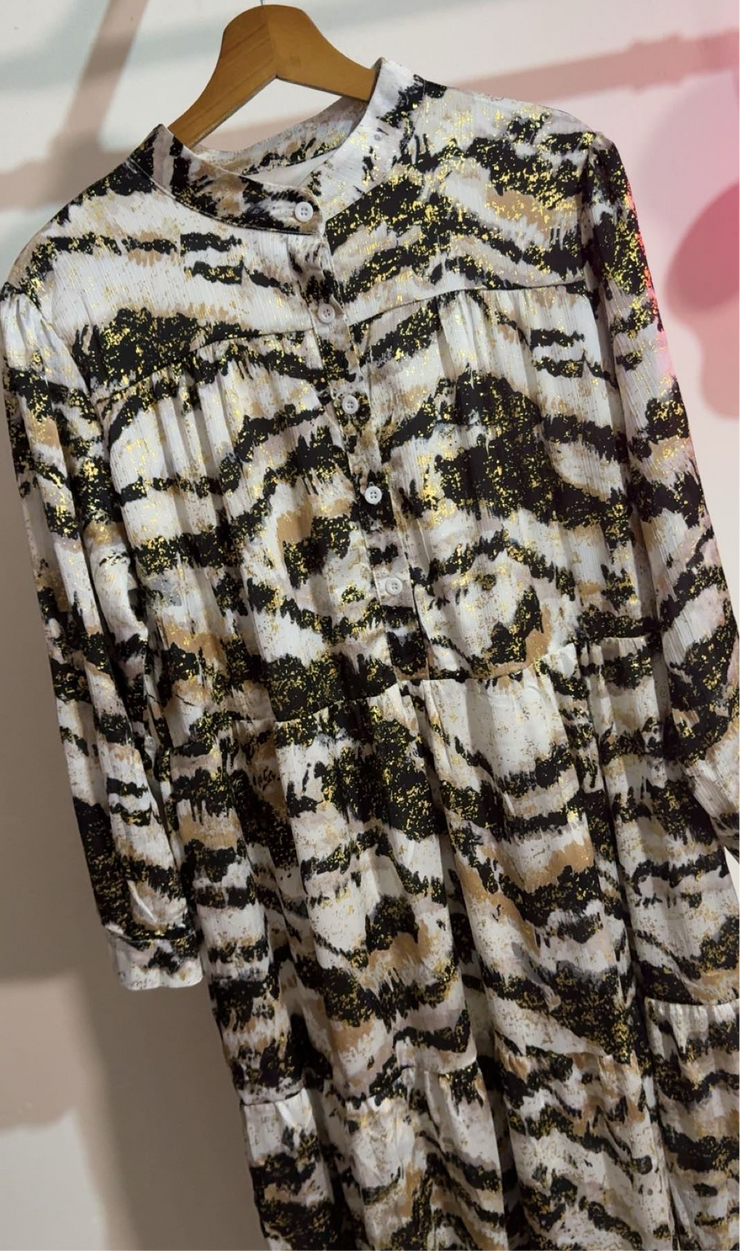 Robe longue avec doré