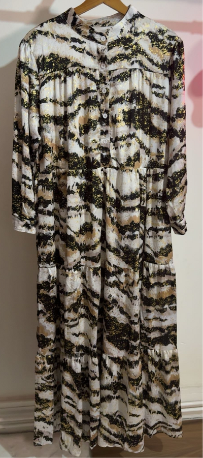 Robe longue avec doré